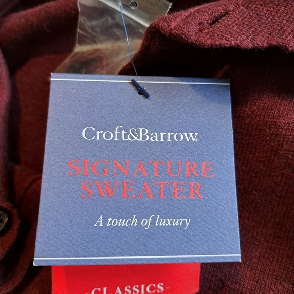 Croft & Barrow men's size Large Burgundy, 3 button pullover, New - Picture 7 of 8